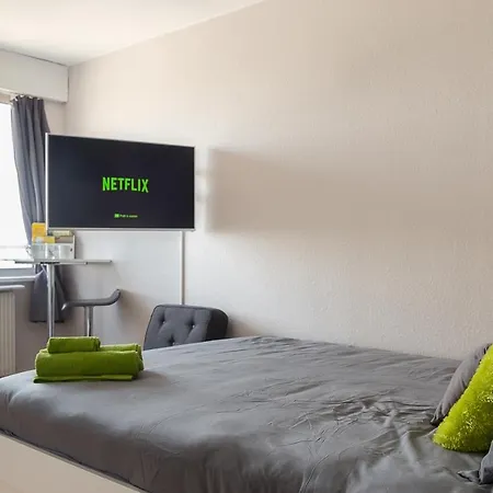 Travel Homes - Le Wilson, Face A La Gare Apartment