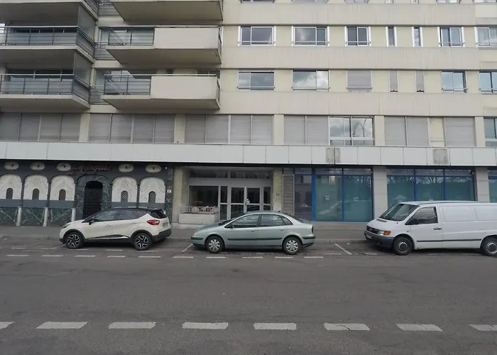 Travel Homes - Le Wilson, Face A La Gare Daire *